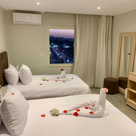 Khufu Pyramids Inn Nazlet el-Sisi Экстерьер фото